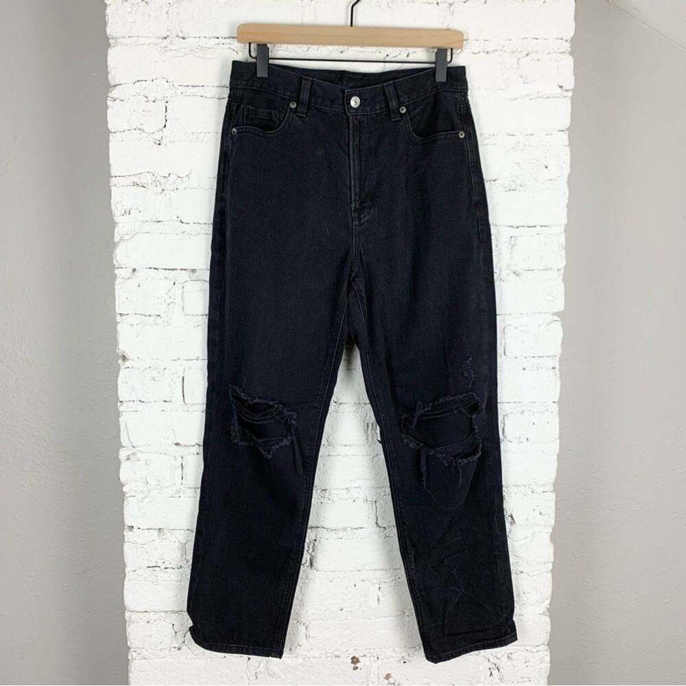 American Eagle Mom Jean Black Distressed 8R